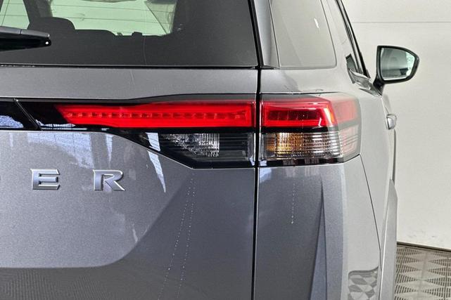 Photo of 2025 Gun Metallic Nissan Pathfinder