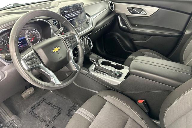 Photo of 2024 Summit White Chevrolet Blazer