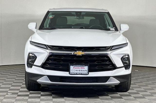 Photo of 2024 Summit White Chevrolet Blazer