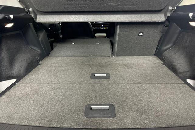 Photo of 2024 Black Diamond Pearl Nissan ARIYA