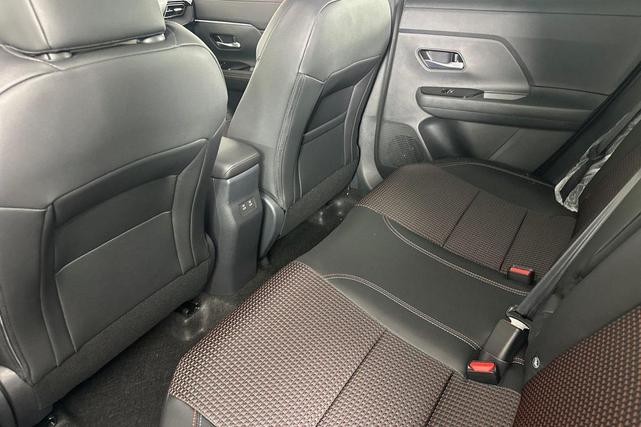 Photo of 2026 Canyon Bronze Metallic Nissan Kicks