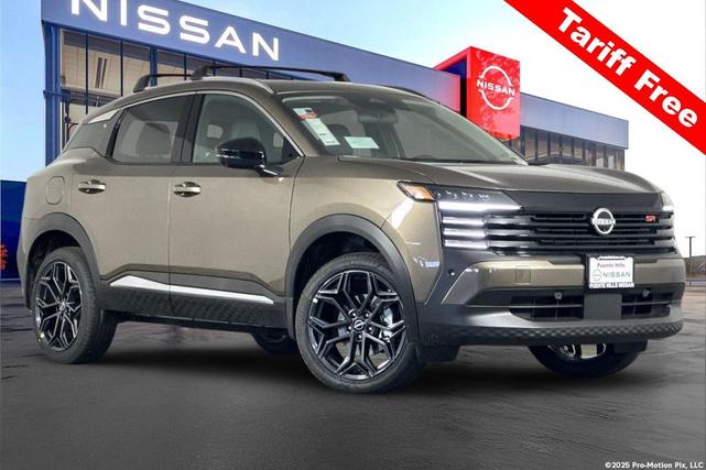 Photo of 2026 Canyon Bronze Metallic Nissan Kicks