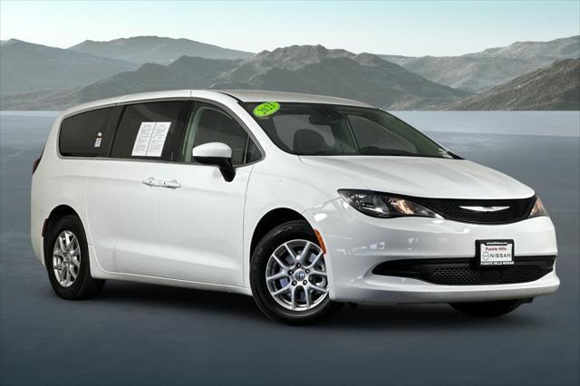 2023 Chrysler Voyager