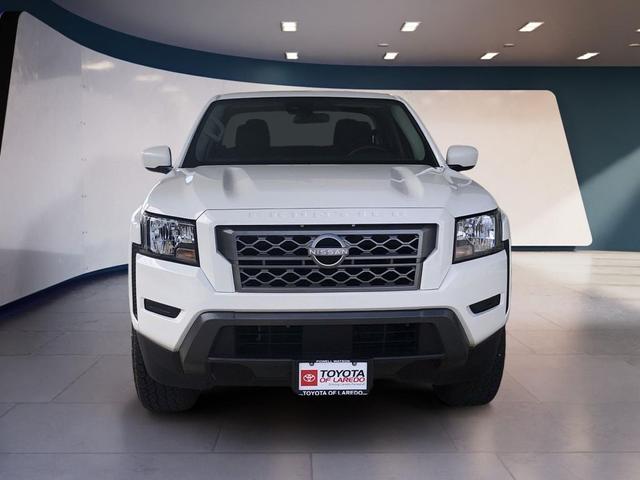 Photo of 2024 Glacier White Nissan Frontier