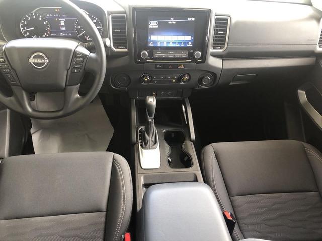 Photo of 2024 Glacier White Nissan Frontier