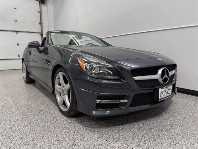 Photo of 2013 Gray Mercedes-Benz SLK-Class