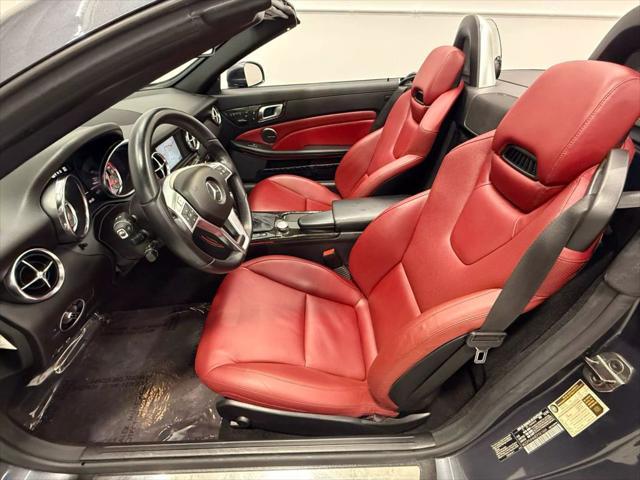 Photo of 2013 Gray Mercedes-Benz SLK-Class