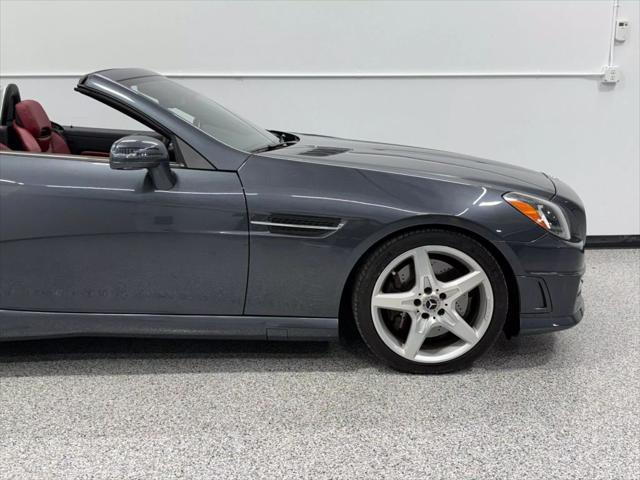 Photo of 2013 Gray Mercedes-Benz SLK-Class