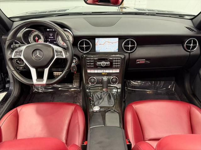 Photo of 2013 Gray Mercedes-Benz SLK-Class