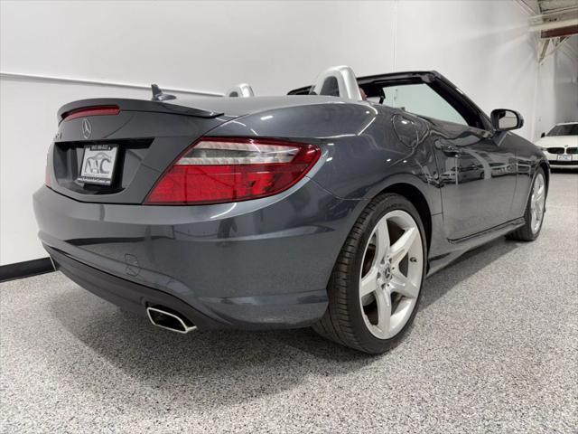 Photo of 2013 Gray Mercedes-Benz SLK-Class