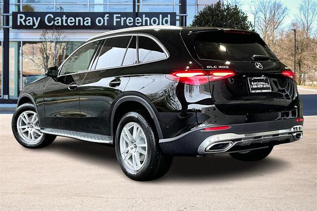Photo of 2025 Black Mercedes-Benz GLC 300