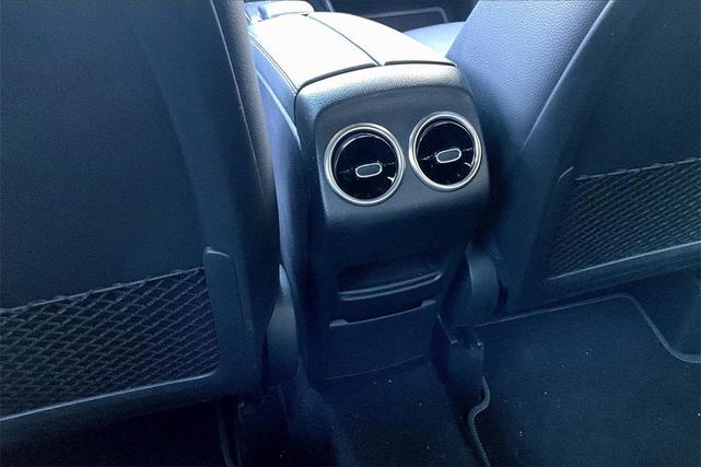 Photo of 2021 Polar White Mercedes-Benz GLA 250
