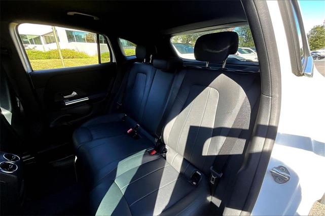 Photo of 2021 Polar White Mercedes-Benz GLA 250