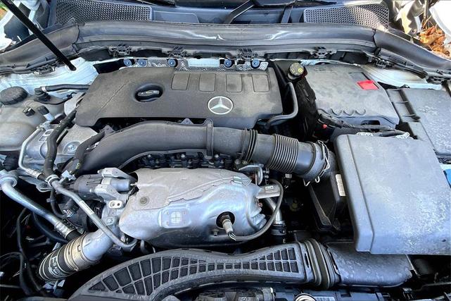 Photo of 2021 Polar White Mercedes-Benz GLA 250
