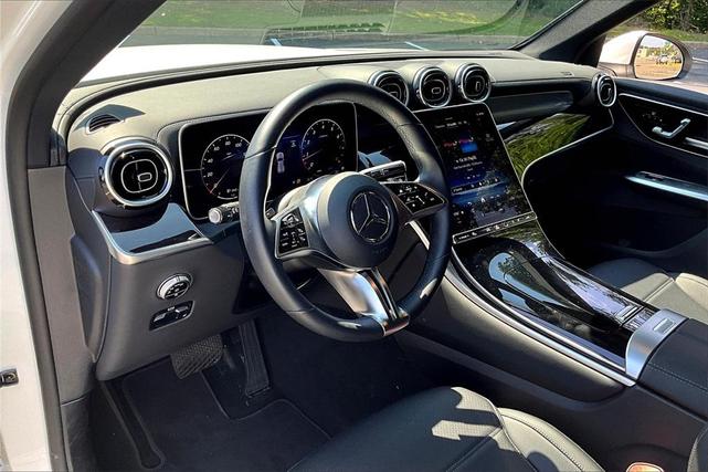 Photo of 2025 Polar White Mercedes-Benz GLC 300