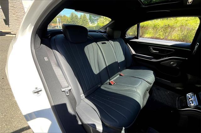 Photo of 2022 Manufaktur Diam Mercedes-Benz S-Class