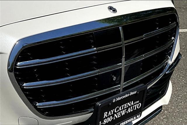 Photo of 2022 Manufaktur Diam Mercedes-Benz S-Class
