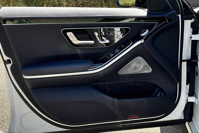 Photo of 2022 Manufaktur Diam Mercedes-Benz S-Class