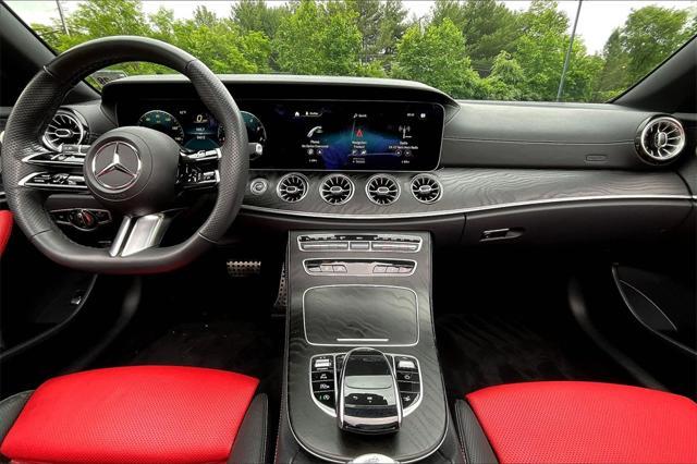 Photo of 2023 MANUFAKTUR Moonlight White Metallic Mercedes-Benz E-Class