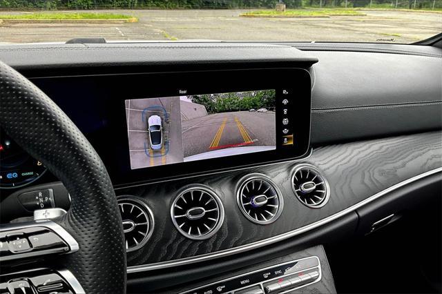 Photo of 2023 MANUFAKTUR Moonlight White Metallic Mercedes-Benz E-Class