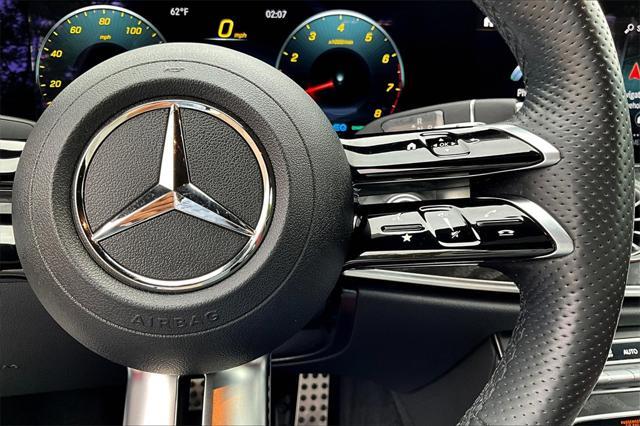 Photo of 2023 MANUFAKTUR Moonlight White Metallic Mercedes-Benz E-Class