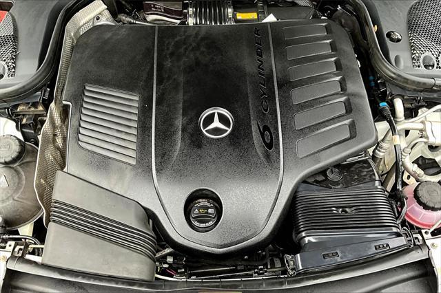 Photo of 2023 MANUFAKTUR Moonlight White Metallic Mercedes-Benz E-Class