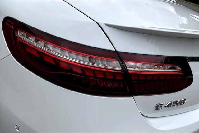 Photo of 2023 MANUFAKTUR Moonlight White Metallic Mercedes-Benz E-Class