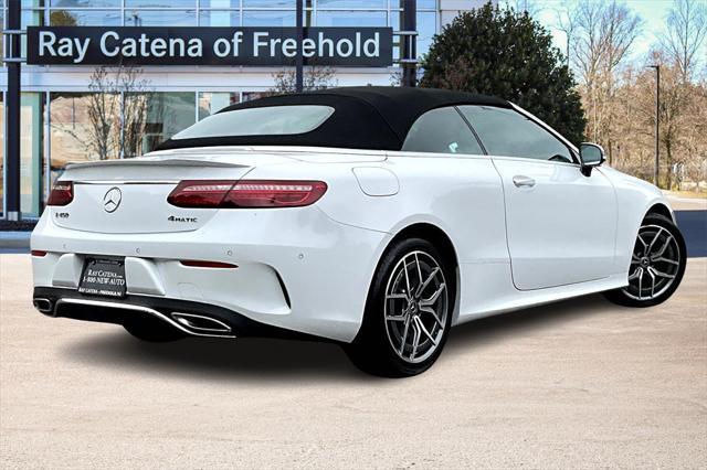 Photo of 2023 MANUFAKTUR Moonlight White Metallic Mercedes-Benz E-Class