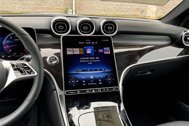 Photo of 2025 Polar White Mercedes-Benz GLC 300