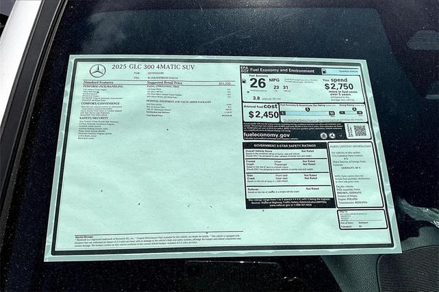 Photo of 2025 Polar White Mercedes-Benz GLC 300
