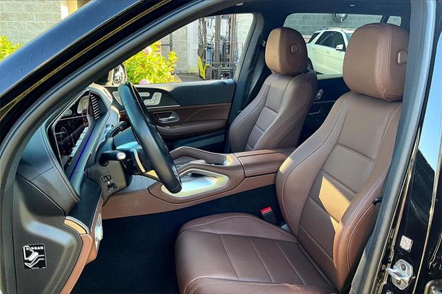 Photo of 2024 Black Mercedes-Benz GLS 450