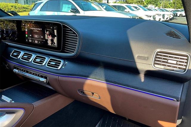 Photo of 2024 Black Mercedes-Benz GLS 450