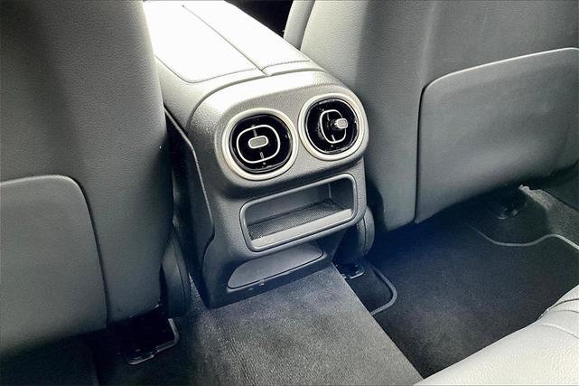 Photo of 2025 Grey Mercedes-Benz GLC 300