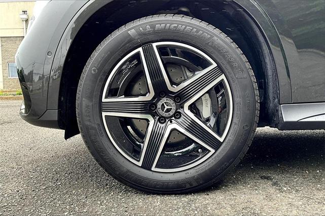Photo of 2025 Grey Mercedes-Benz GLC 300