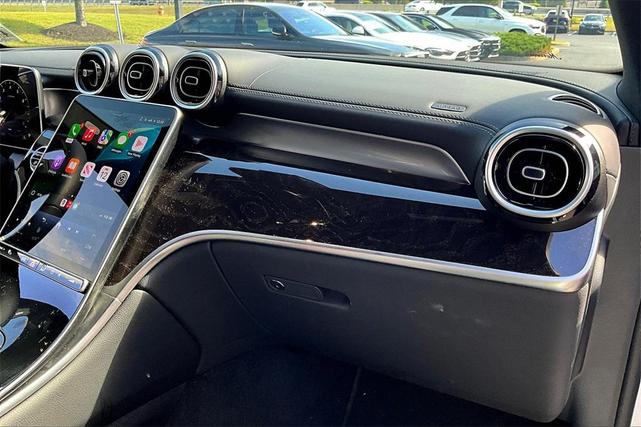 Photo of 2025 White Mercedes-Benz GLC 300