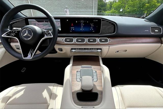 Photo of 2025 Polar White Mercedes-Benz GLE 450