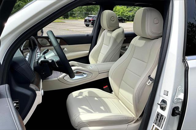 Photo of 2025 Polar White Mercedes-Benz GLE 450
