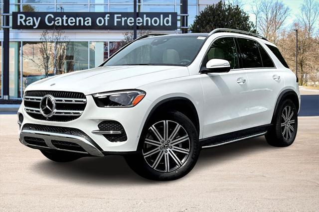 Photo of 2025 Polar White Mercedes-Benz GLE 450