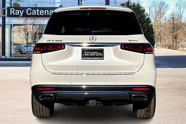 Photo of 2021 Diamond White Metallic Mercedes-Benz GLS 450