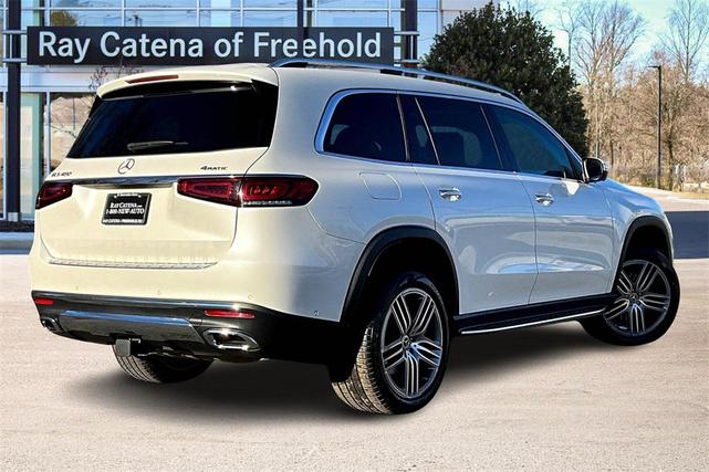 Photo of 2021 Diamond White Metallic Mercedes-Benz GLS 450