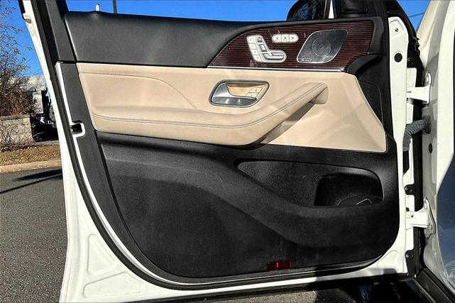 Photo of 2021 Diamond White Metallic Mercedes-Benz GLS 450