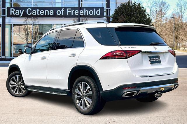 Photo of 2022 White Mercedes-Benz GLE 350