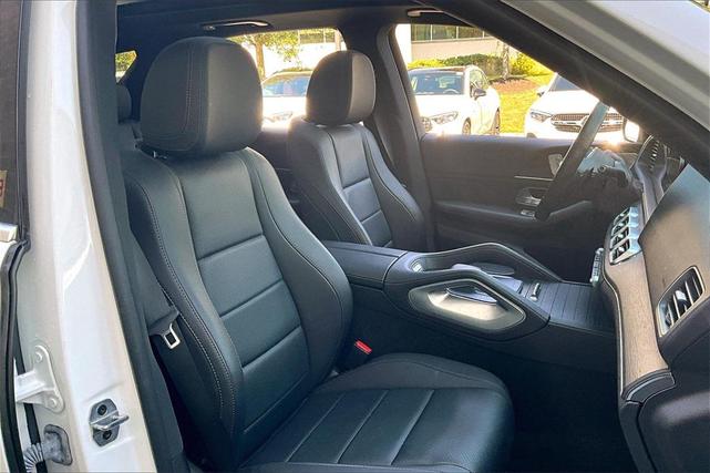 Photo of 2022 White Mercedes-Benz GLE 350