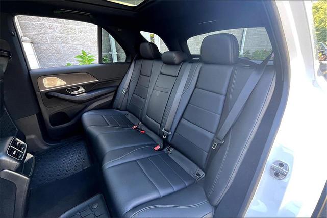 Photo of 2022 White Mercedes-Benz GLE 350