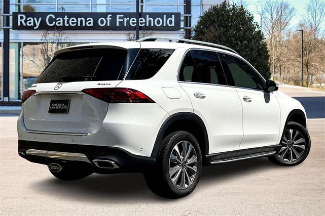 Photo of 2022 White Mercedes-Benz GLE 350