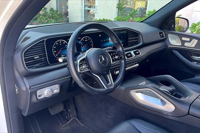 Photo of 2022 White Mercedes-Benz GLE 350