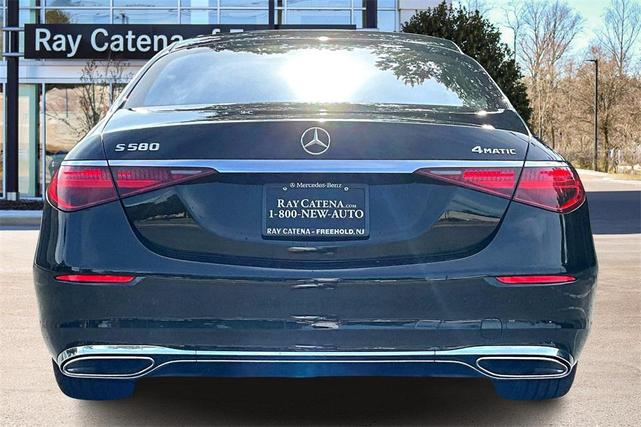 Photo of 2023 Obsidian Black Metallic Mercedes-Benz S-Class