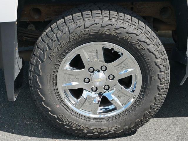 Photo of 2017 White Chevrolet Silverado 1500