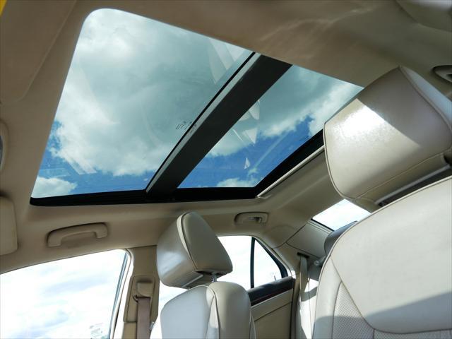 Photo of 2011 Sapphire Crystal Met Clearcoat Chrysler 300C