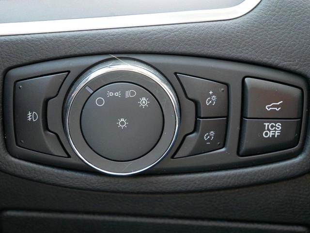 Photo of 2024 Agate Black Metallic Ford Edge